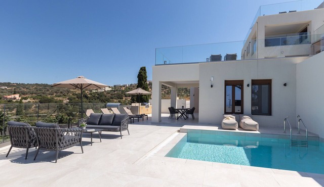 Villa Santa Irini 3 - With Heated Pool in Agia Eirini