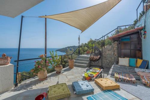 Villa 'SeaRock' Maisonette at Amoni Corinth in Pefkali