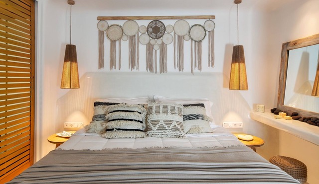 Villa - Sleeps 3 - Private pool-Parking in Megalochori