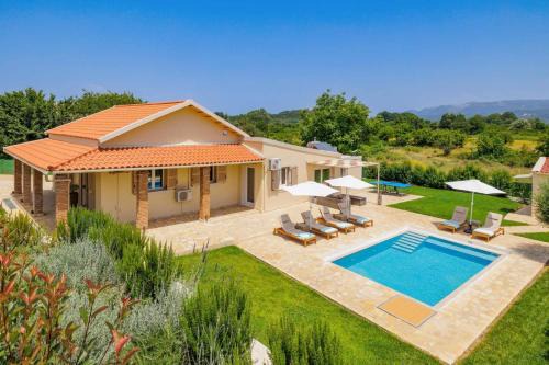 Villa Stamatella by Villa Plus in Velonádes