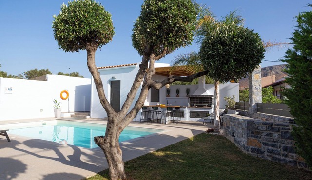 Villa Stavelia, Close To The Sea in Kato Gouves