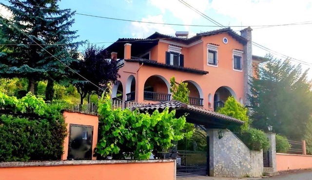 Villa Tethys Mountain Resort in Zákas
