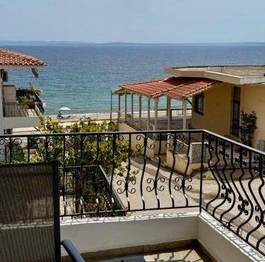 VillaKaliba BEACHFRONT HOUSE in Kalives Poligirou