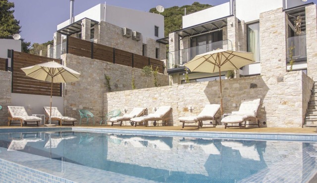 Villen mit privaten Pools und Meerblick Skiathos by Interhome in Skiathos