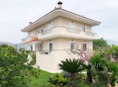 Vintage Manor in Anavyssos