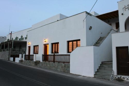 Violetta in Ios Chora