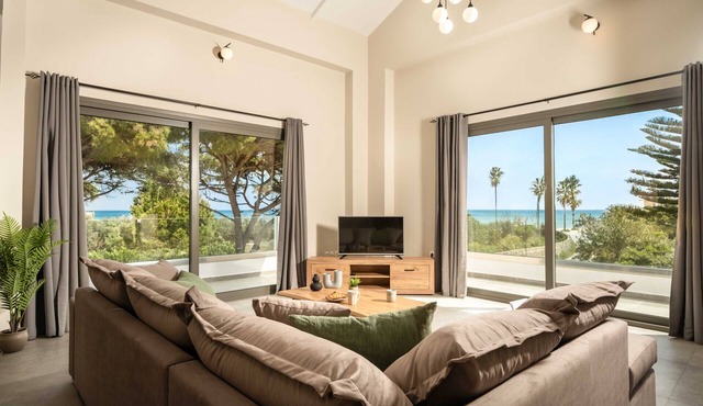Vizantida 3 Bedroom Sea View Maisonette in Kipoi