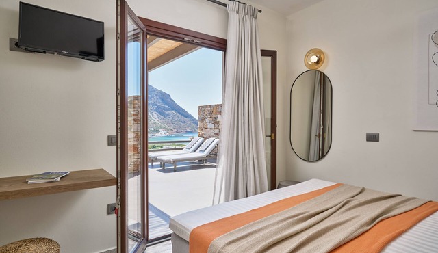 Voya Sifnos Mindful Stay in Sifnos