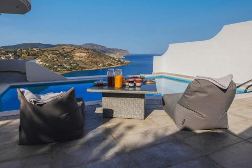 white Paradise - luxury Villa in Fofóla