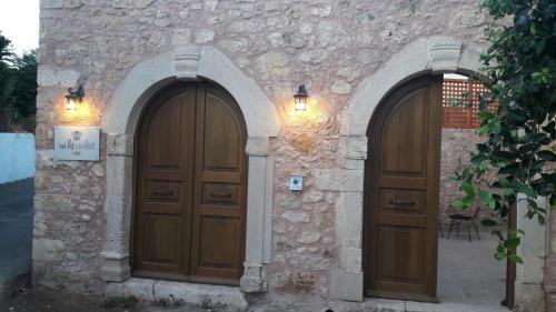 Wild Violet Villa: an old vision of luxury in Melidhónion