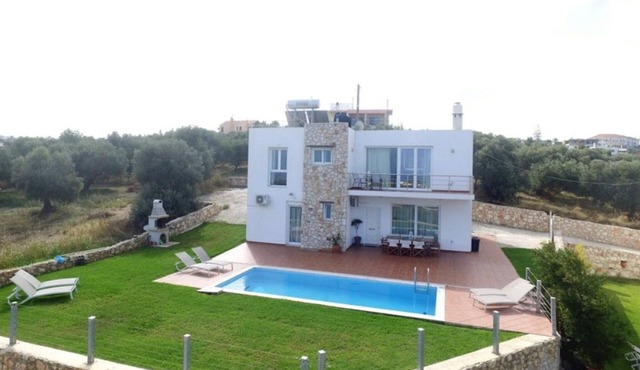 Wonderful Chaina Villa | Villa Chiaotzu | 3 Bedrooms | Spacious in Chania