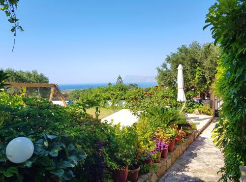 Wood & Stone in Kissamos