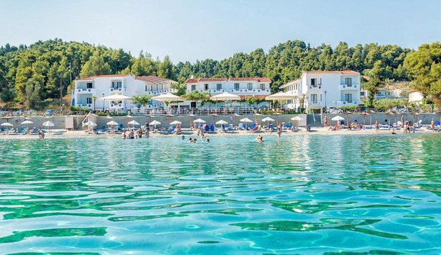 Xenios Dolphin Beach Hotel in Possidi