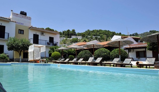 Yalis Studios in Skiathos