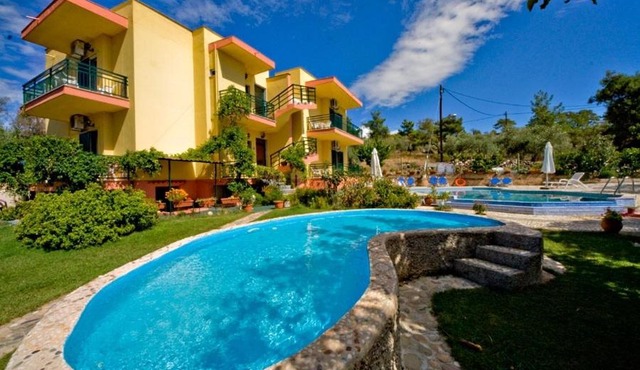 Zako Apartments in Limenaria