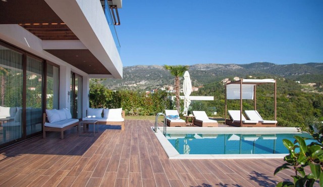 Zavia Villas-Villa Tessera with Private Pool and Sea Access in Syvota