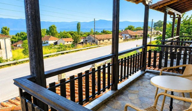 Zidoron Rooms - Peaceful Retreat at Lake Kerkini in Mandraki