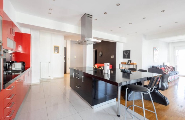 105 m² Apartment ∙ 2 bedrooms ∙ 6 guests in Nea Smyrni