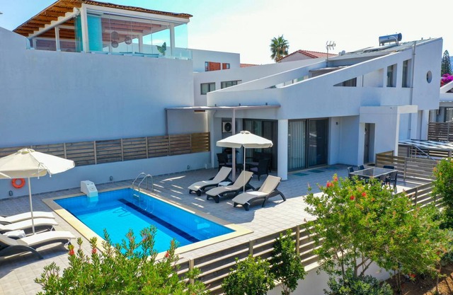 163 m² Villa ∙ 3 bedrooms ∙ 6 guests in Rethimno