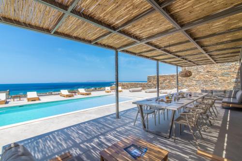 Tinos 