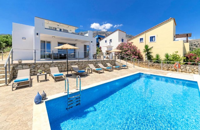 Costa Maris Villa 
