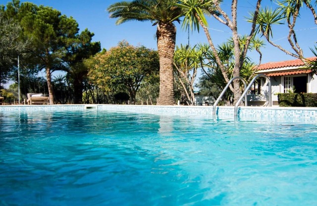 Country Villa Tennis Court 