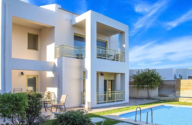 Holiday Tavronitis Persons Bedrooms 