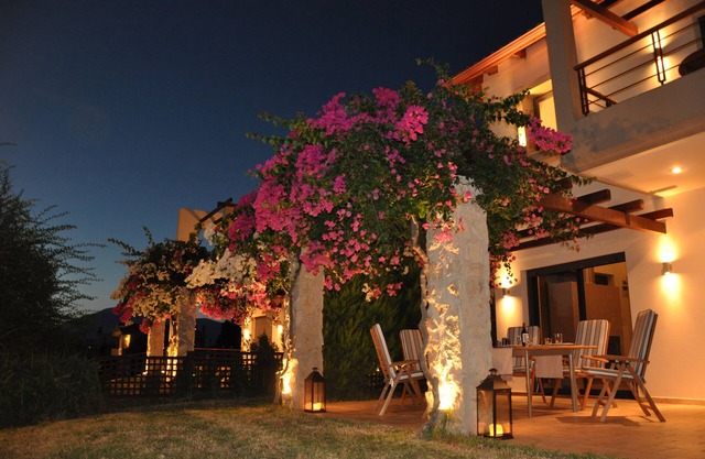 Luxurious Seaside Residence Villa Carlos in Patras