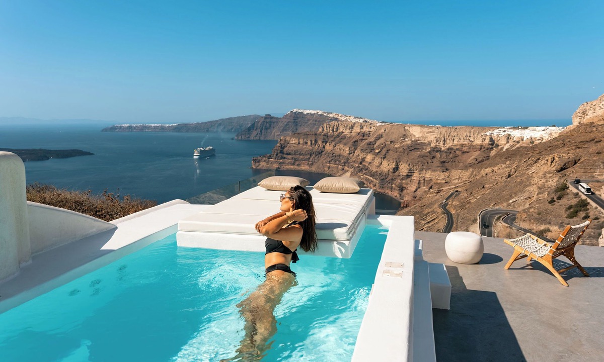 Megalochori Hotel | Nelya Suites