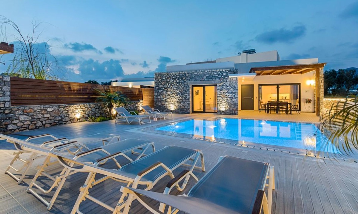 Kattavia Villa | Luxury Villa with Private Swimming Pool, BBQ, playground, 5 Min. from Prasonisi!