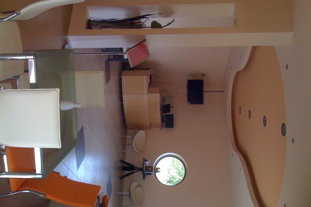 Ormos Panagias Hotel | Avra Hotel