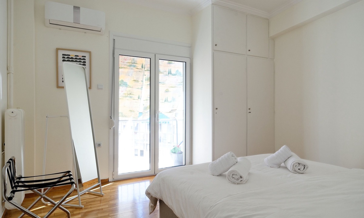 Kinosargous Apartment | Athens Heartbeat
