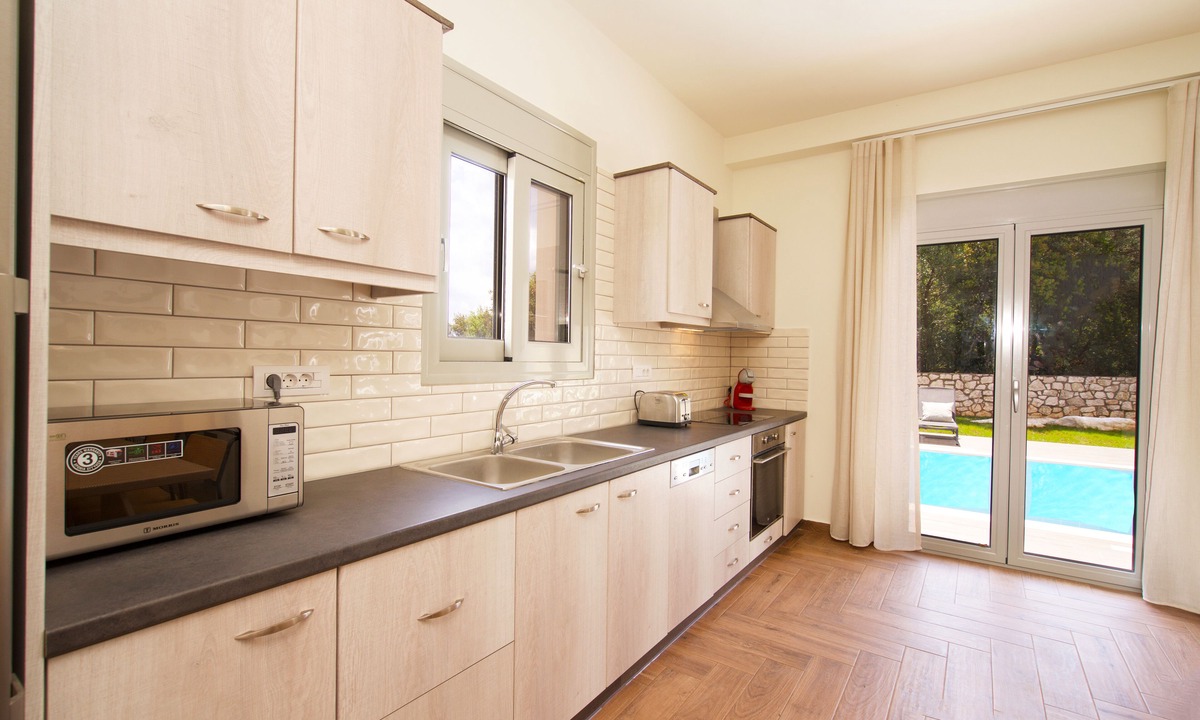 Makriotika Villa | We welcome you to Amarianos Villas!