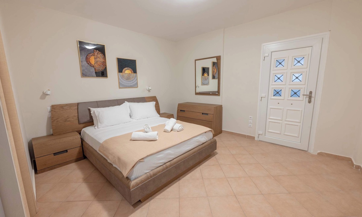 Kourouta Apartment | Seaside Nest in Kourouta Steps From the Beach