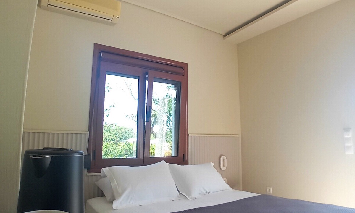 Lesvos Hotel | ISSA Thermi