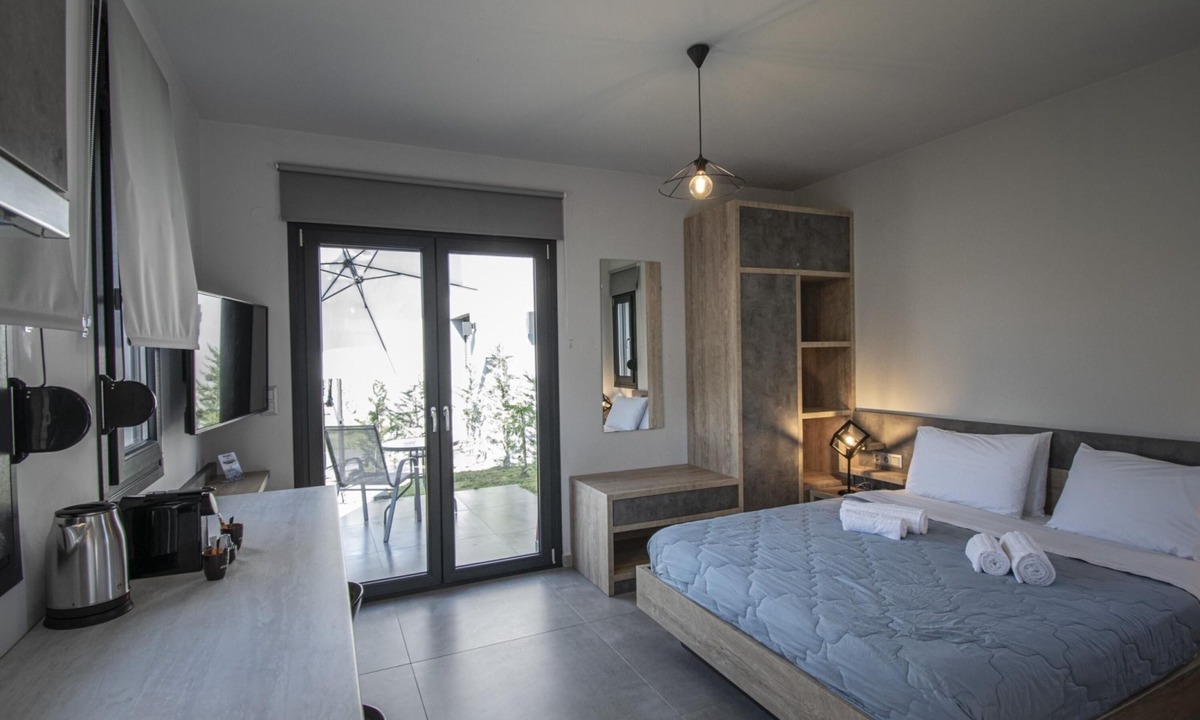 Nea Iraklia Apartment | Theasea Luxury Suites- Bungalow 1