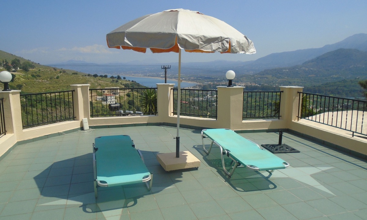 Exopoli House | Apartment Hotel Irida