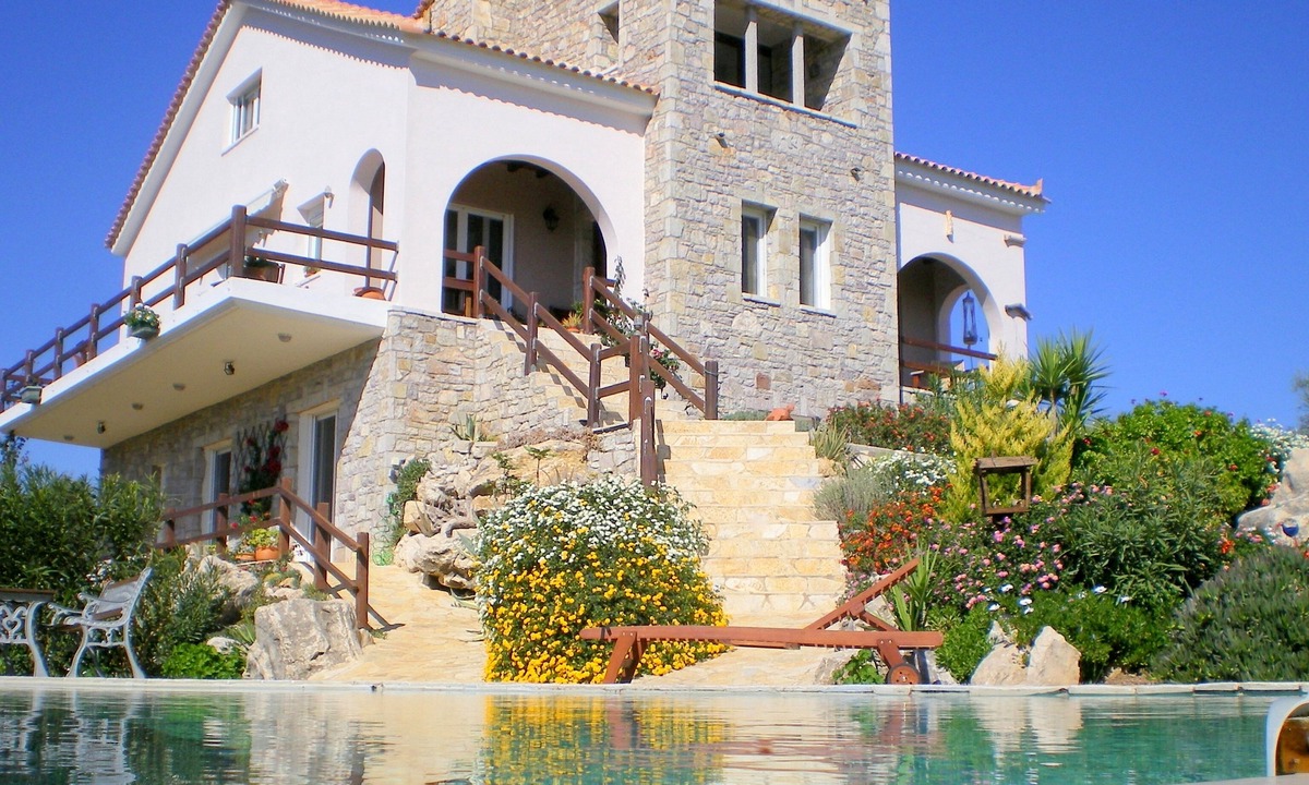Messini Villa | BOWER HOUSE ESTATE. Villa With Substantial Private Infinity Pool And Sea Views