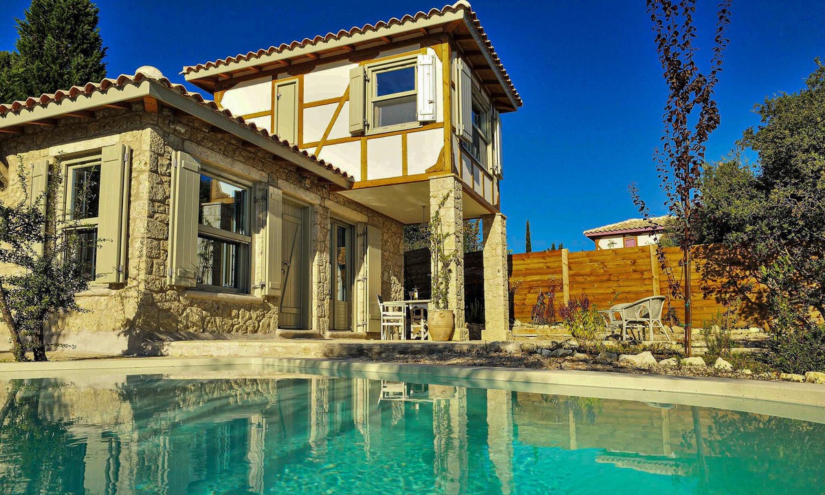 Lazarata House | Stunning home in Lefkada with private swimming pool, can be inside or outside