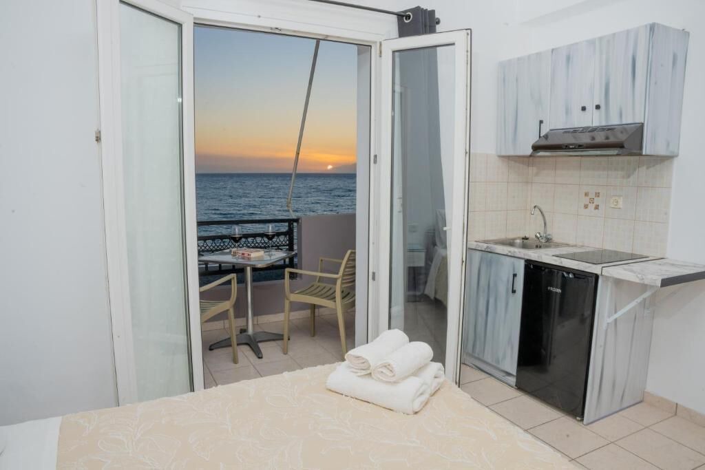 Neo Kalamaki Apartment | Artemis beach studios