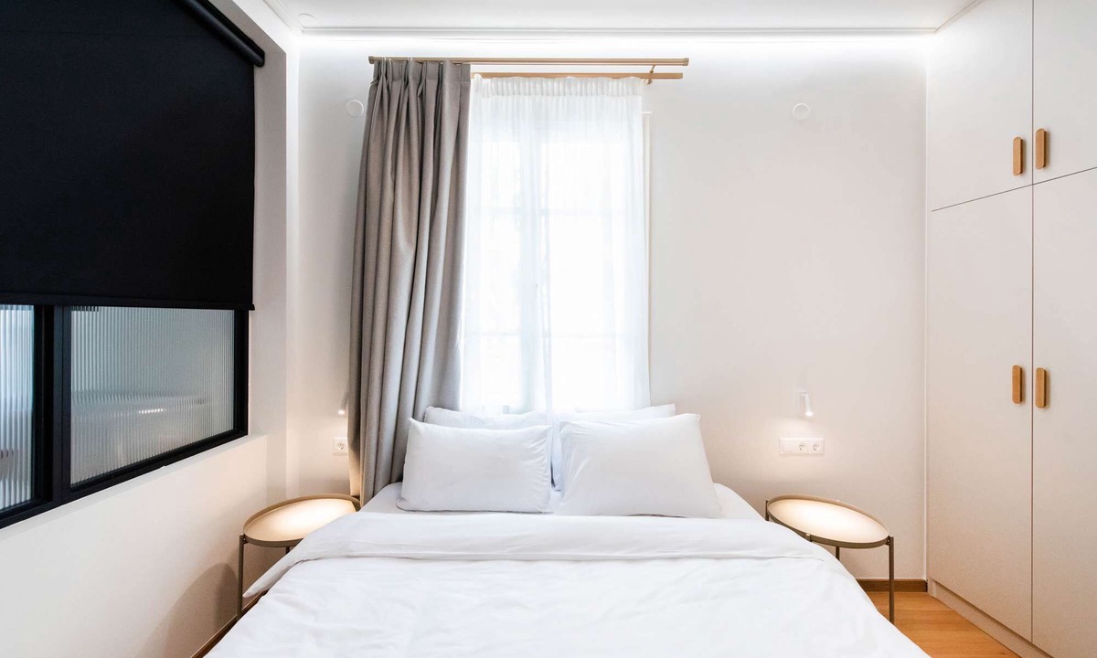 Thessaloniki City Centre Apartment | White Lotus: Deluxe suite