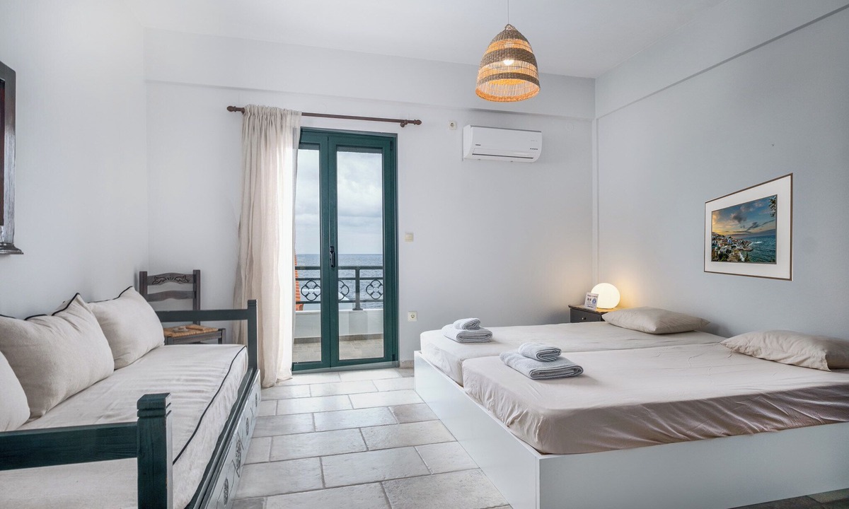Armenistis Apartment | Casa del Sol #2 - Walk to the beach in 1 min!