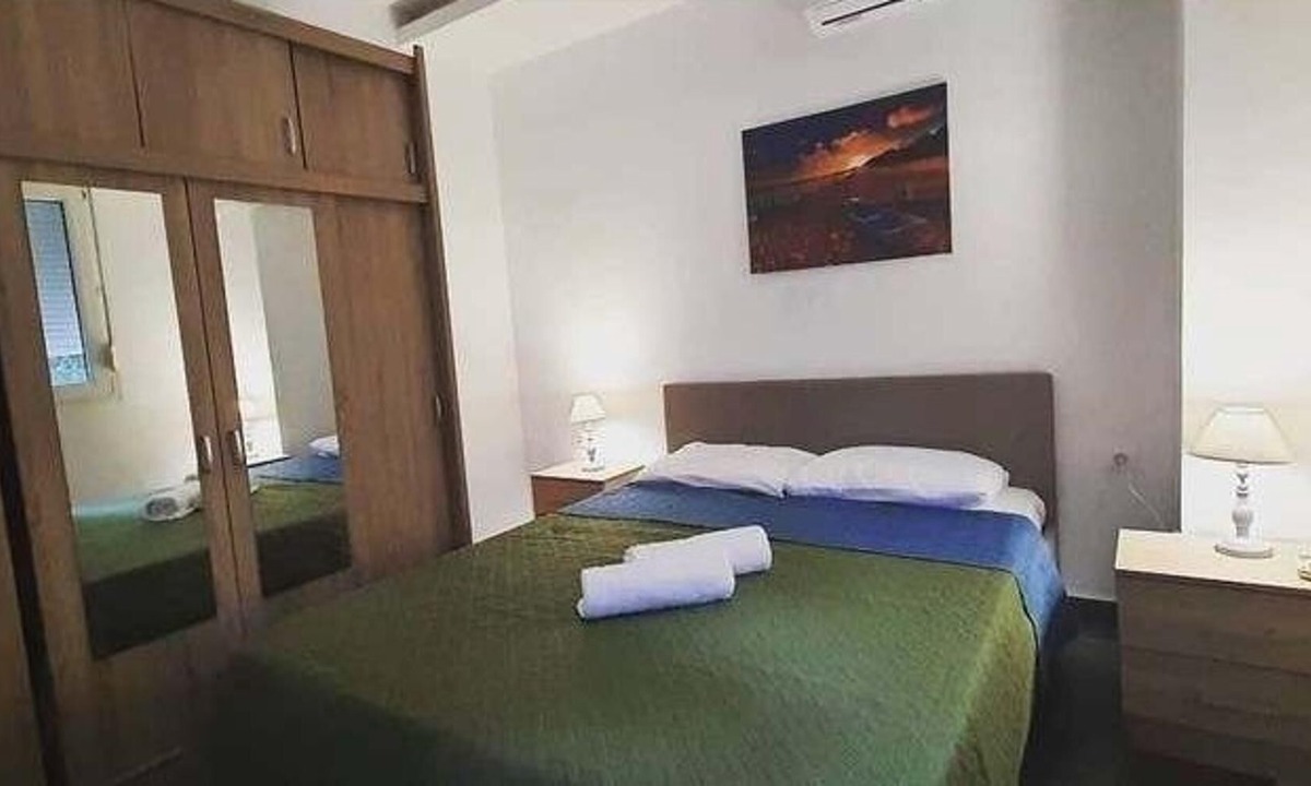 Rhodes Town Apartment | Calyspo Charming 1-bedroom apartment with WiFi, AC in gorgeous Rodos