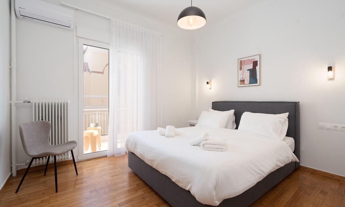 Pangrati Apartment | LIV - Elegant City Stay in Pagrati
