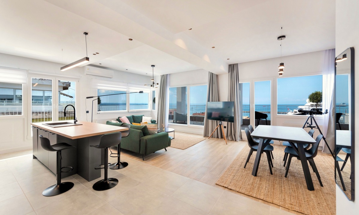 Ladadika Apartment | Oddity by halu!