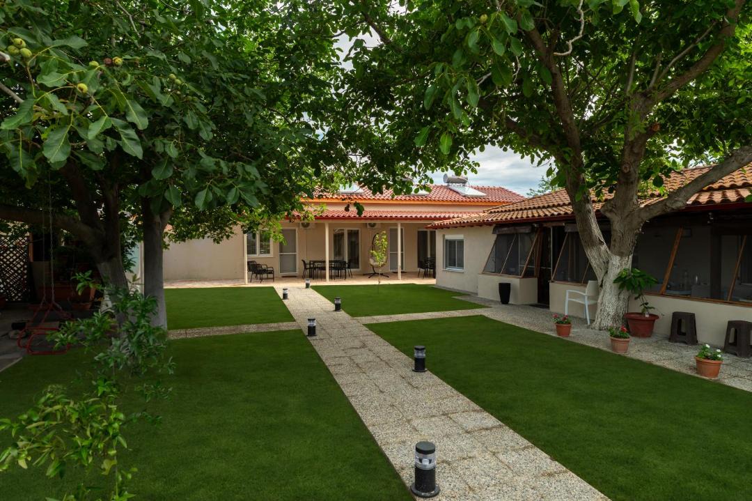 Topeiros Apartment | Annasa Suites 1
