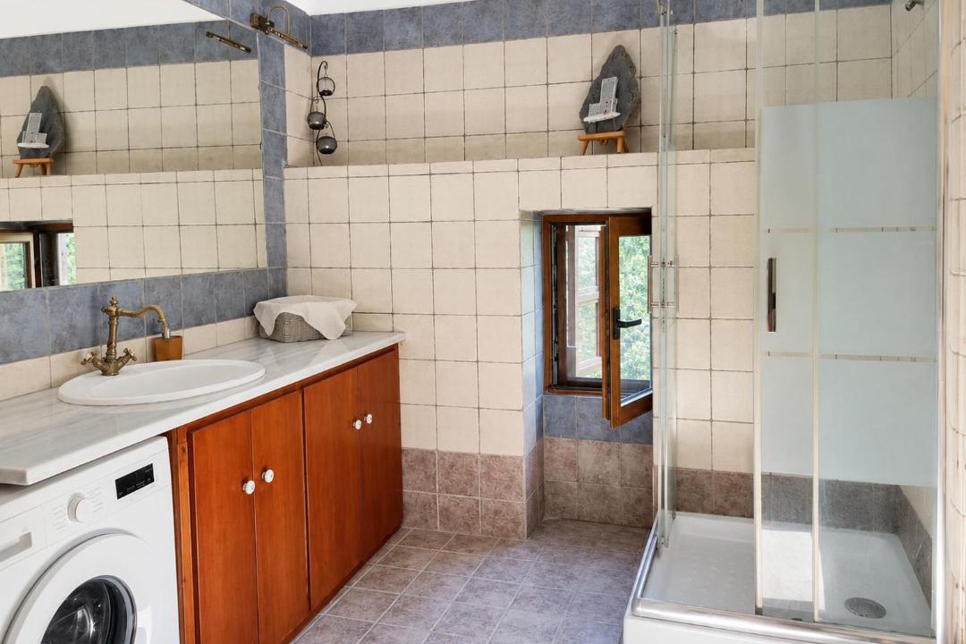 Vatheia House | VATHIA TOWER 1894-Stone Mani Heaven near the Beach