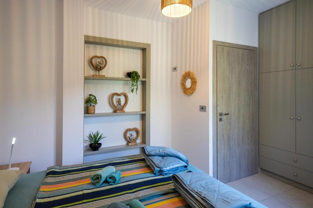 Perama Apartment | Portokali House - Relaxing Holiday Home