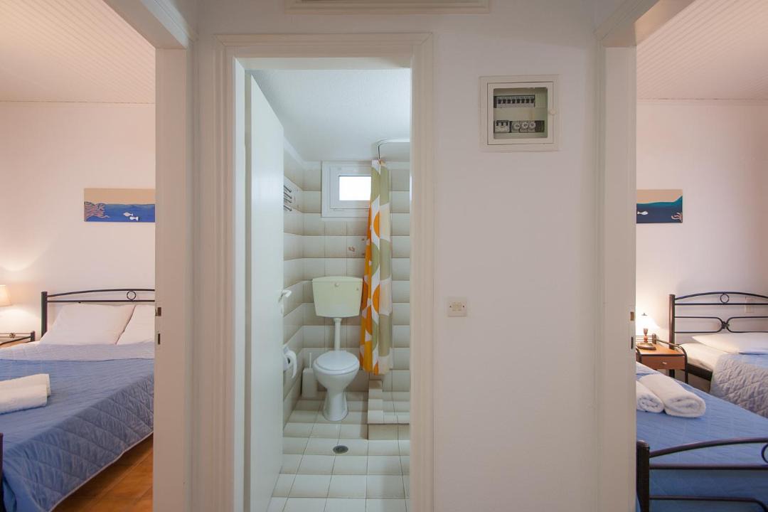 Koukounaries Apartment | Villa ALEXIS