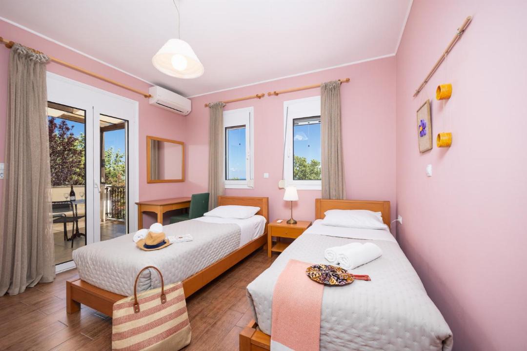 Gerani Villa | Villa Daphni